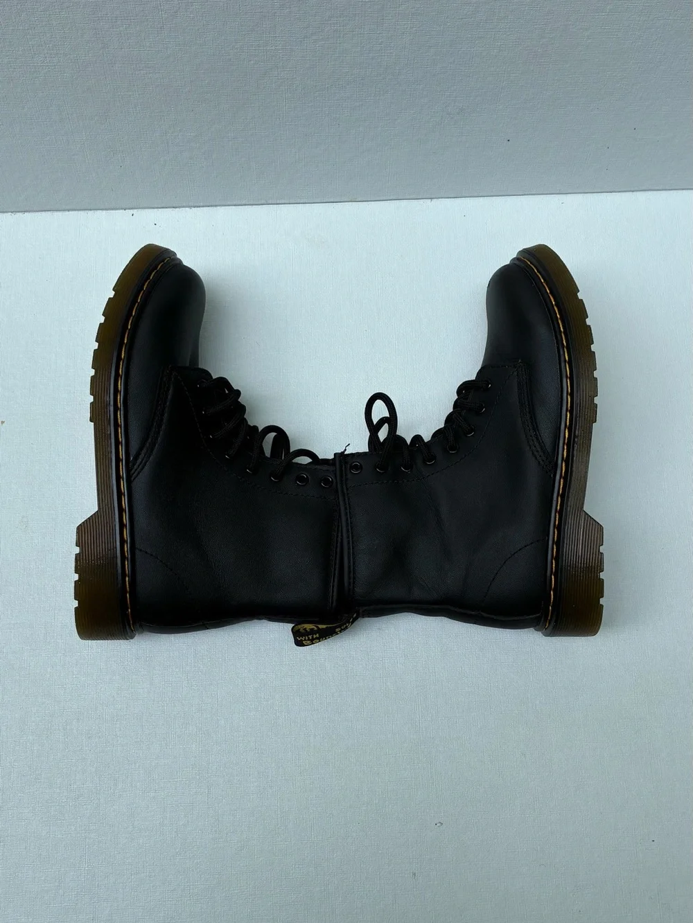 Dr. Martens classic black